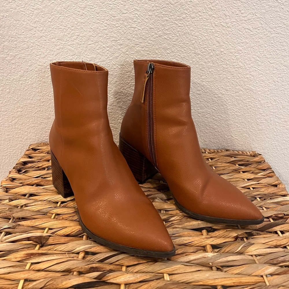 Ankle boots